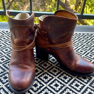 FREE BIRD*** Casey bootie size 7 brown leather boot/bootie
